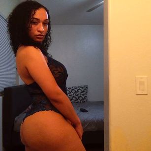 MissMia latina Model - MissMia latina