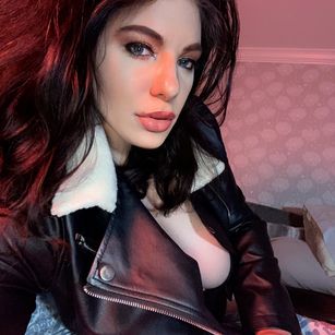 Model - harlow jean fetish