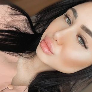 Model - your dream tits
