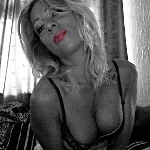 Model - FetishChickChelsea 9
