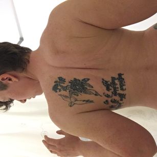Model - Mx Switch queer
