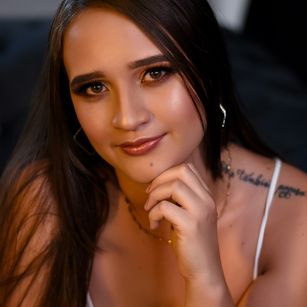 Model - Halley Storm ass