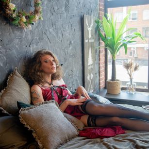 Model - ChristySawyer femdom