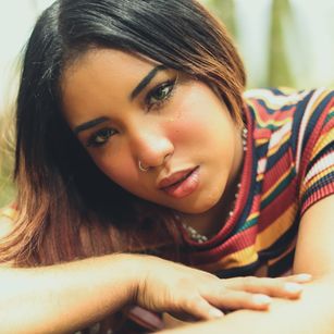 Model - Meyz Noah pussy