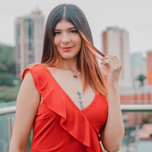 Model - AliceMerchall roleplay