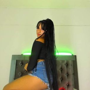 Model - Larissa Camila anal