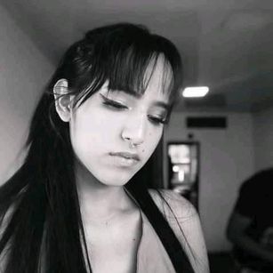 Model - Larissa Camila sweet