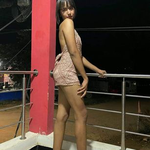 Model - Larissa Camila harddick
