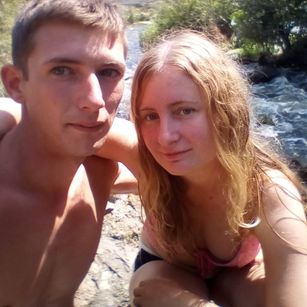 Juanna and Colin blowjob Model - Juanna and Colin blowjob
