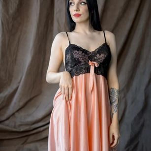 Model - AnnaGilian pussy