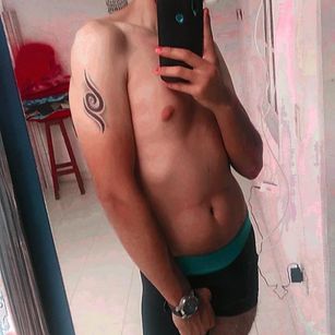 Model - BighardBoy anal