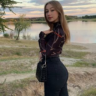 Model - Nikole19 girl