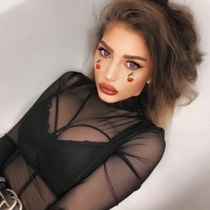 Model - Vanilla ass