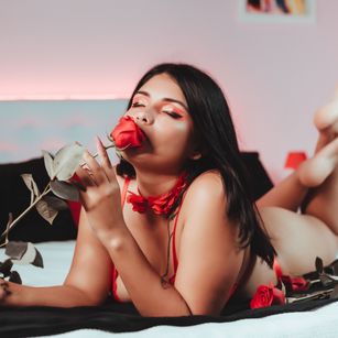 Model - AdeleSilva latin