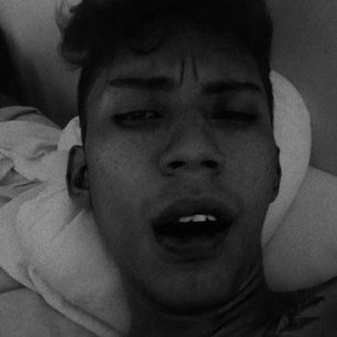 Model - Tanjiro kamado Bisexualidad