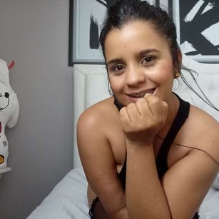 Model - mafalda Ebony