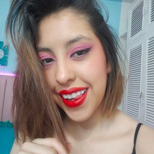 Model - SalamaPaz sexy