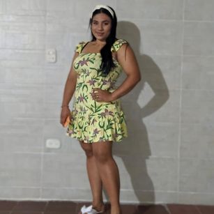 Model - Camy atm