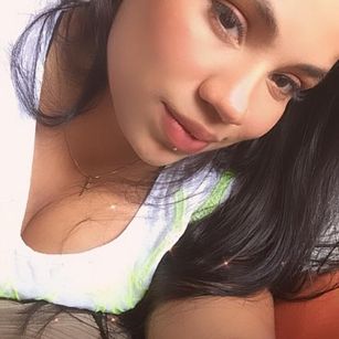 Model - Camy anal