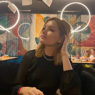 Model - Alana teen