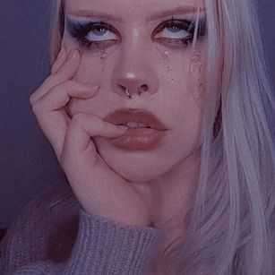 Model - Sky teen