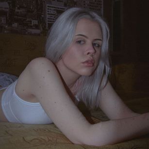 Model - Sky feet