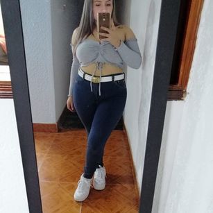 Model - Clarissewish dildo