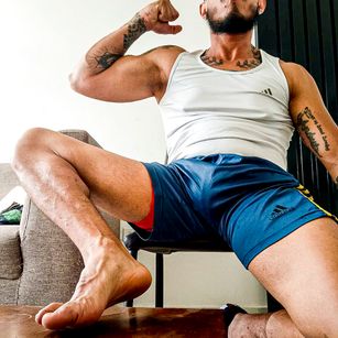 Model - Daltonking feet