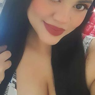 Model - daissydiamond joi