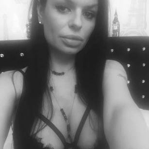 Model - Alexia 3