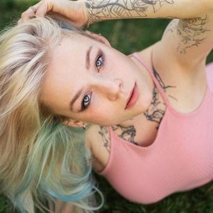 Model - MileyPayne Hot