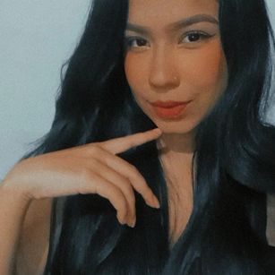 Model - Sofia Vegas prettyface
