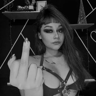 VICTORIA_R98 femdom Model - VICTORIA_R98 femdom