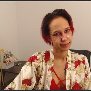 Model - RavenaMagic dirtytalk