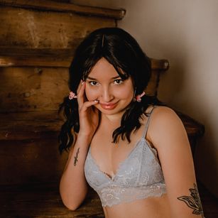 Model - Kitty cute