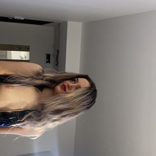 Model - AlexiaPurple cum