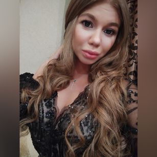 Model - HolyXJulie dance