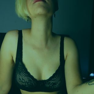 DANI young Model - DANI young