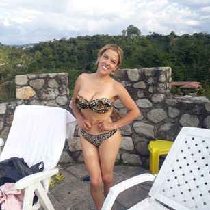 Model - lucymanizales slave