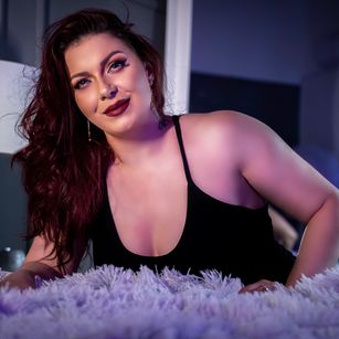 Model - QueenNatasha latina