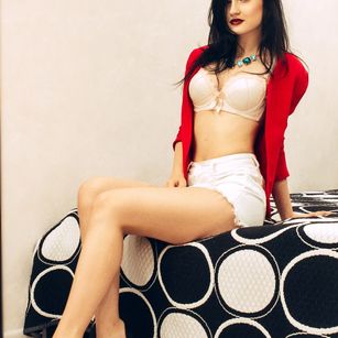 Model - Tatiana Nice 1