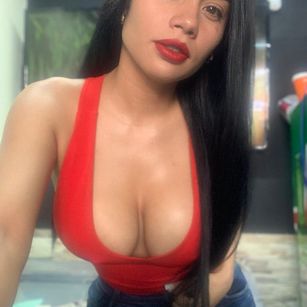 EinnynTaix cabellolargo Model - EinnynTaix cabellolargo