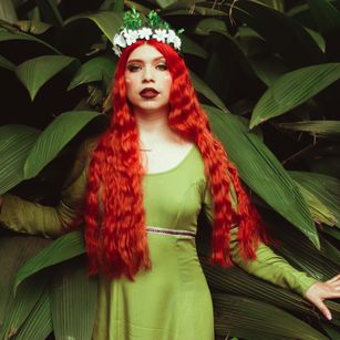 Model - Ela Bellerose bitch