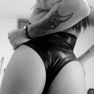 FEET ADDICTION mistress Model - FEET ADDICTION mistress