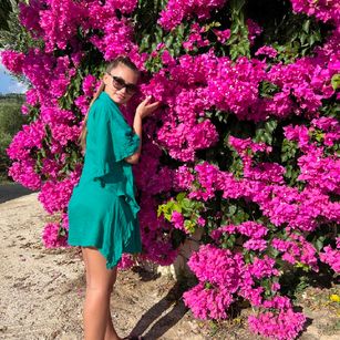 Model - LizzieGrey heels