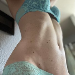 June freckles Model - June freckles