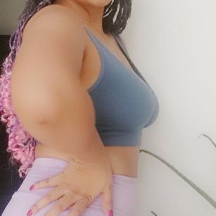 Model - Fetish Wayraa milf