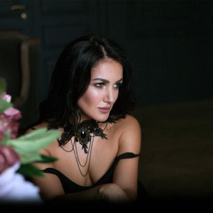 Model - TessaPosh heels