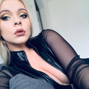 VanessaLaRoux joi Model - VanessaLaRoux joi