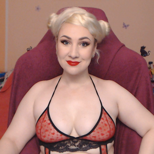 Model - Miss Lexy Gold femdom